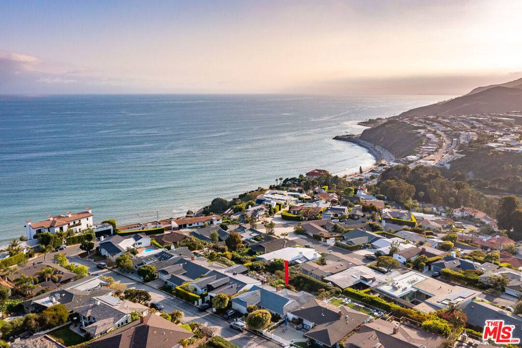 Pacific Palisades, CA 90272,227 Tranquillo RD