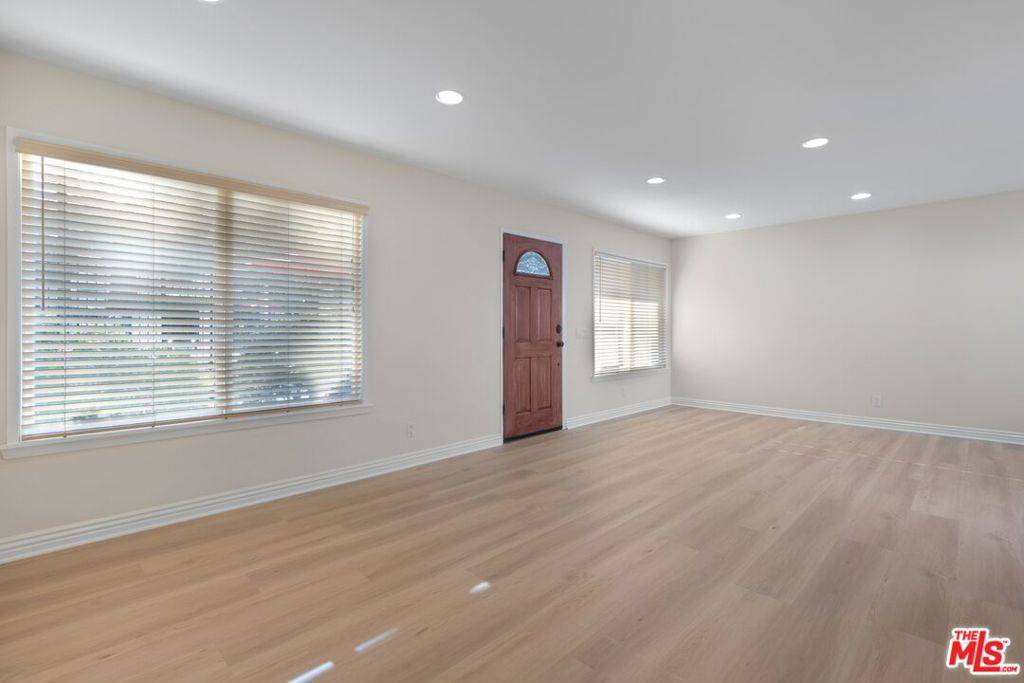 Agoura Hills, CA 91301,4081 Liberty Canyon RD