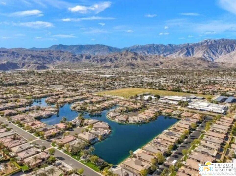 Rancho Mirage, CA 92270,12 Loch Ness Lake CT