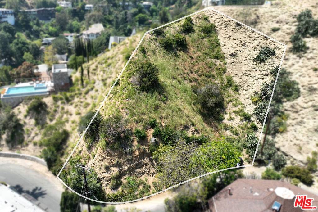 Los Angeles, CA 90068,6155 W Rodgerton DR