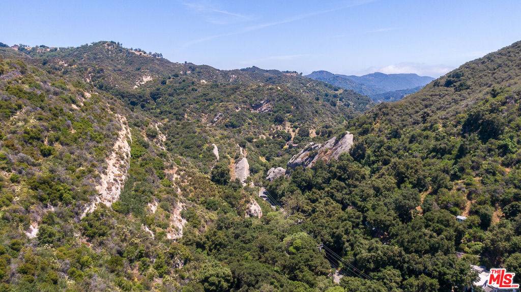 Topanga, CA 90290,996 Old Topanga Canyon RD