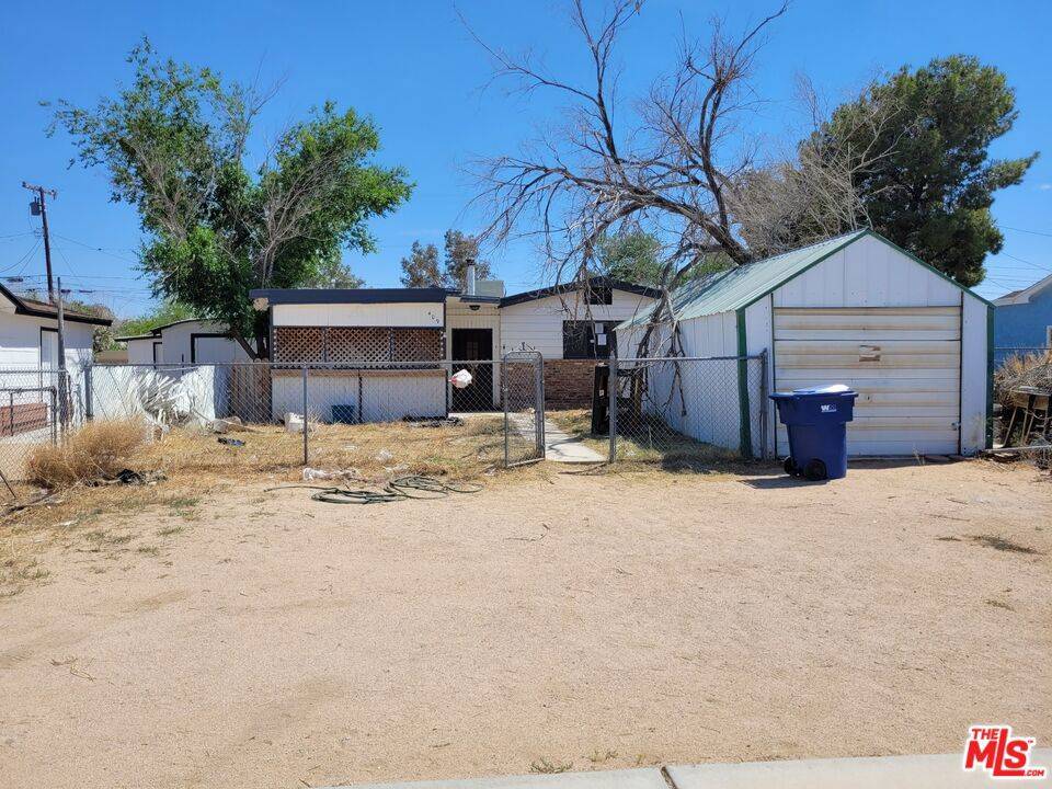 Ridgecrest, CA 93555,409 W Haloid AVE