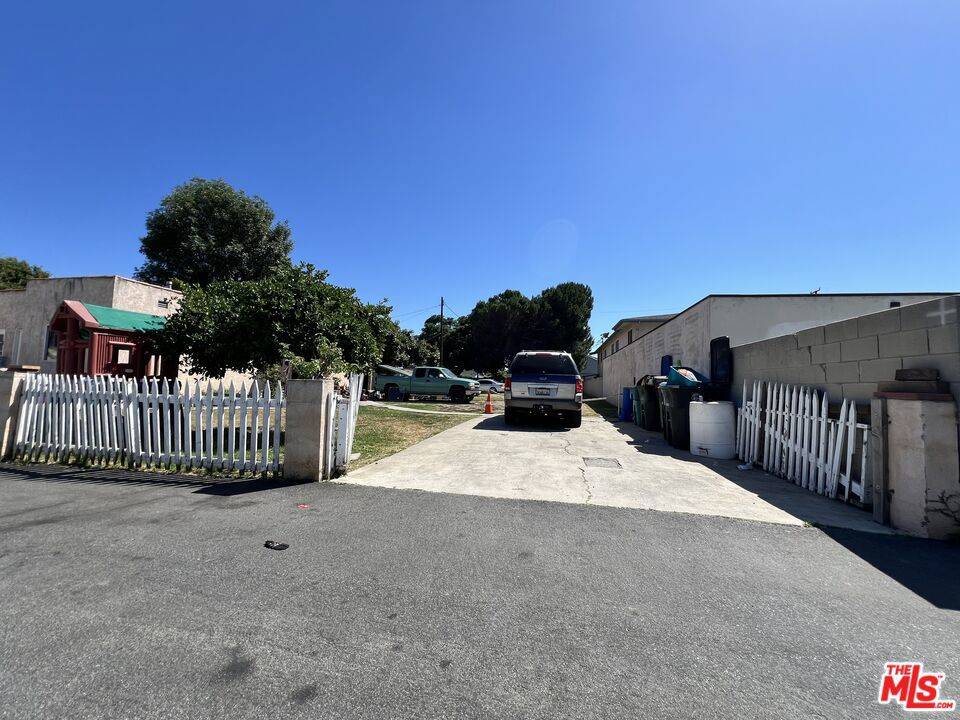 Tustin, CA 92780,1073 Walnut ST
