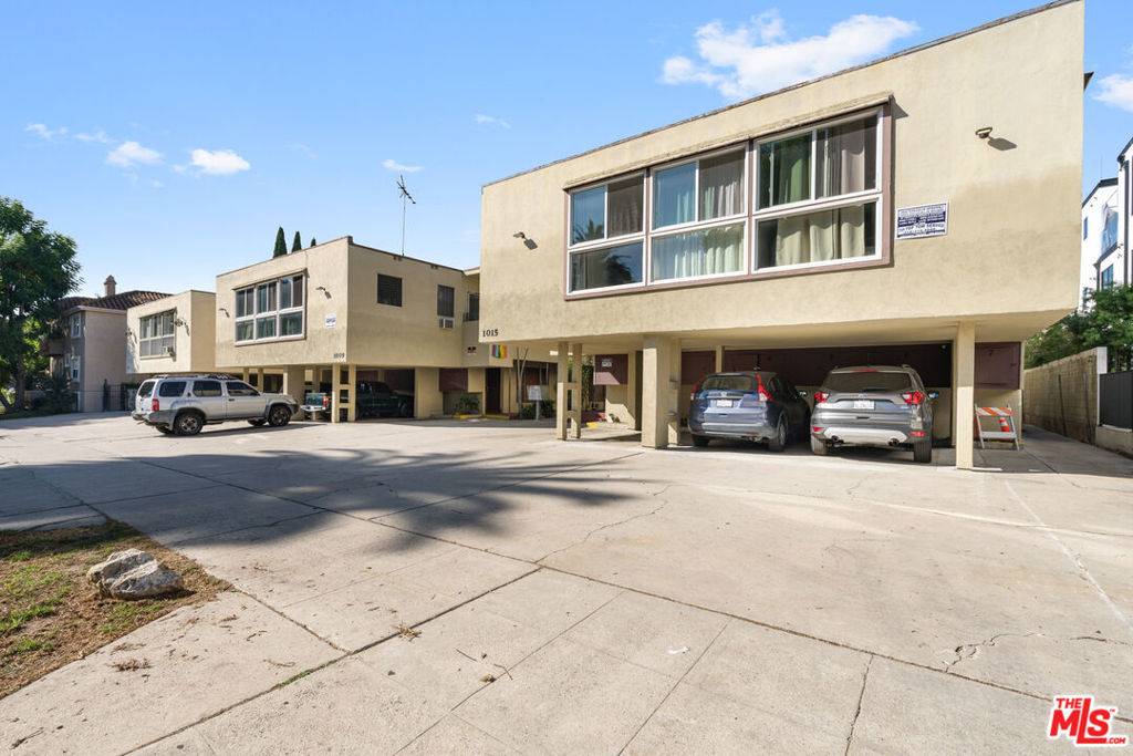 Los Angeles, CA 90069,1015 N Croft AVE