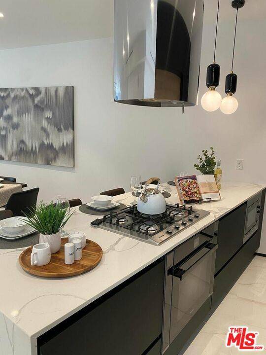 West Hollywood, CA 90069,1253 N Sweetzer AVE #3