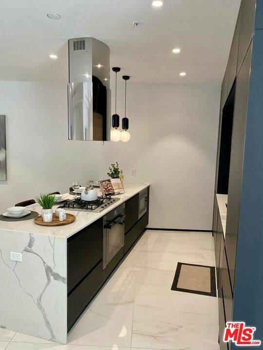 West Hollywood, CA 90069,1253 N Sweetzer AVE #3