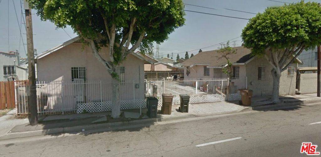 Los Angeles, CA 90044,1031 W Century BLVD