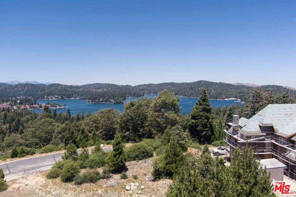 Lake Arrowhead, CA 92352,188 Mill Pond RD