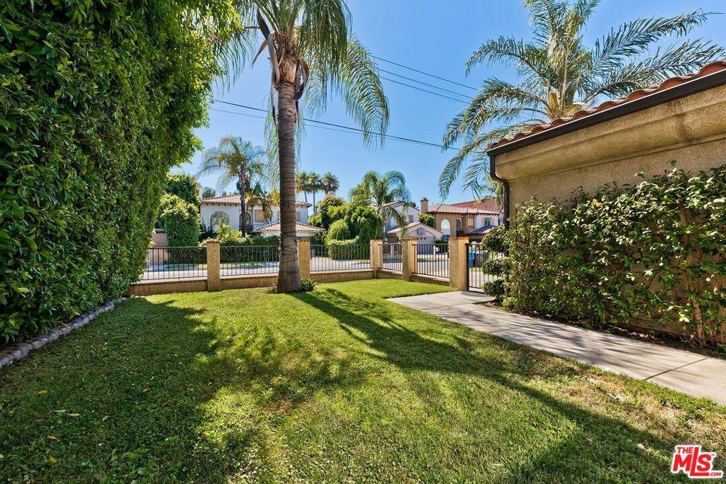 Tarzana, CA 91356,5320 Otis AVE