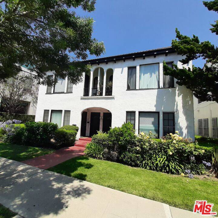 Beverly Hills, CA 90212,120 S Elm DR