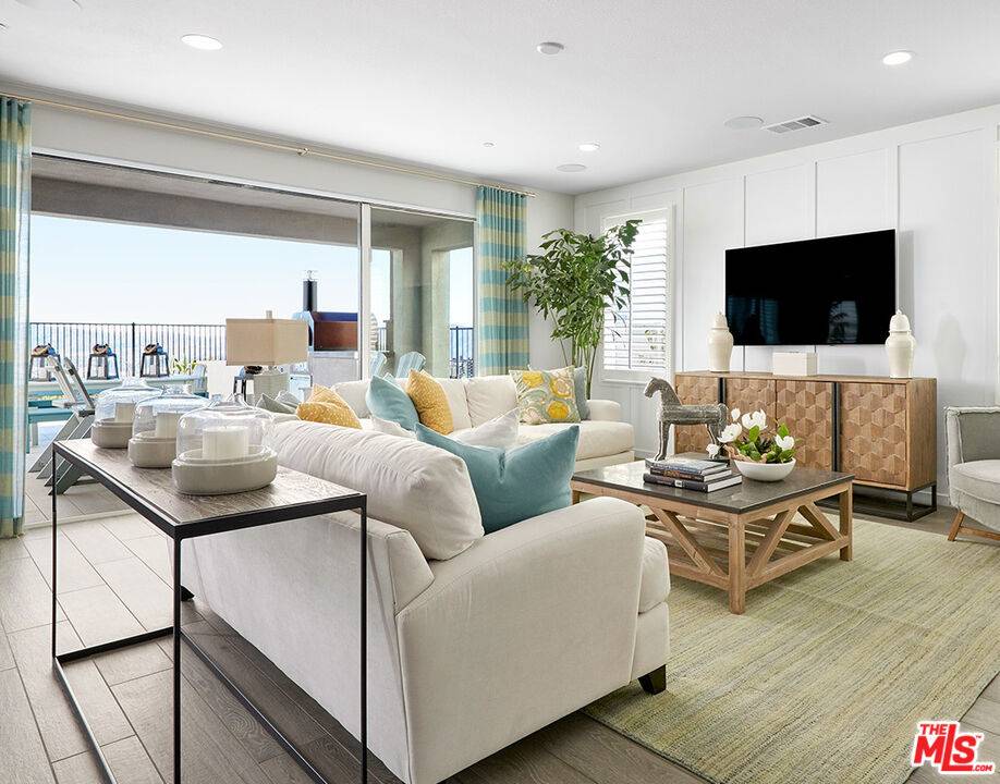 Santa Clarita, CA 91350,18108 Esker LN
