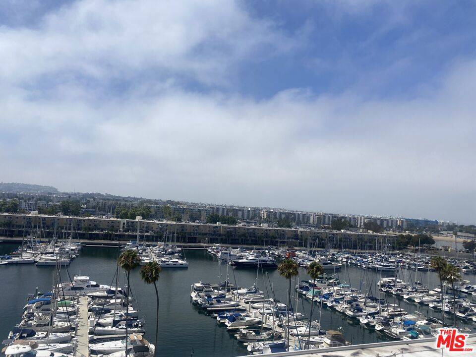 Marina Del Rey, CA 90292,4335 Marina City DR #732