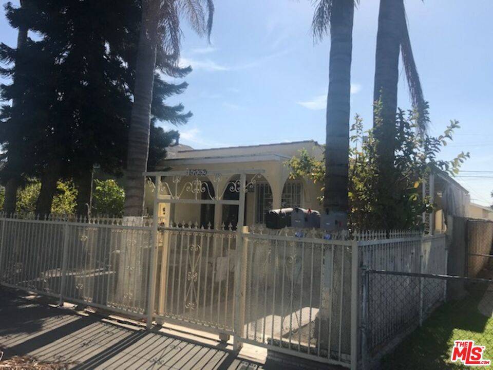 Los Angeles, CA 90047,1722 W 59th PL