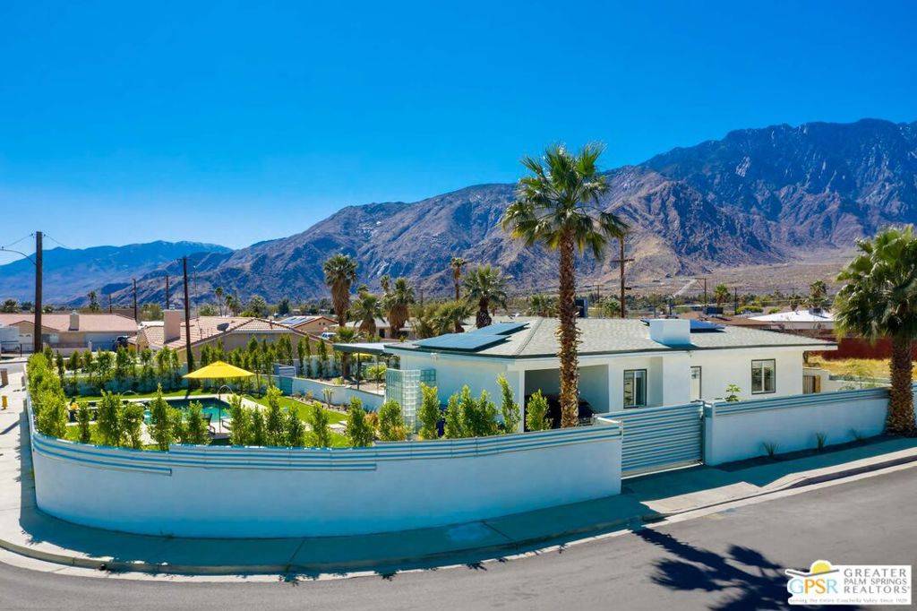 Palm Springs, CA 92262,323 W Palm Vista DR