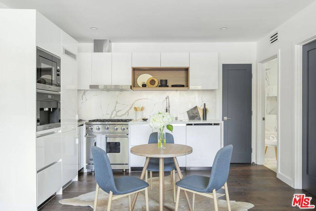 West Hollywood, CA 90046,1267 N Laurel AVE #1