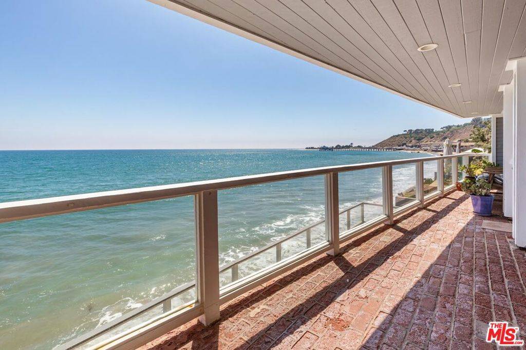 Malibu, CA 90265,22664 PACIFIC COAST HWY #2