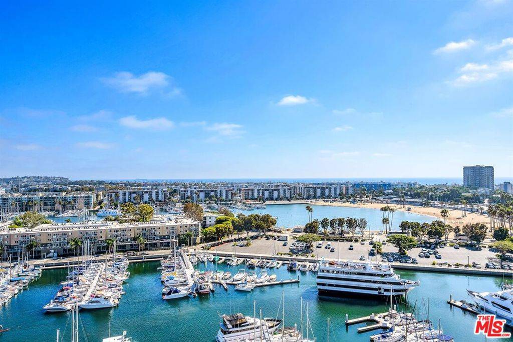 Marina Del Rey, CA 90292,4267 Marina City DR #1110