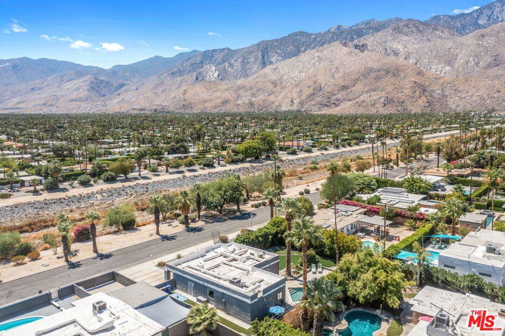 Palm Springs, CA 92264,1572 N Riverside DR