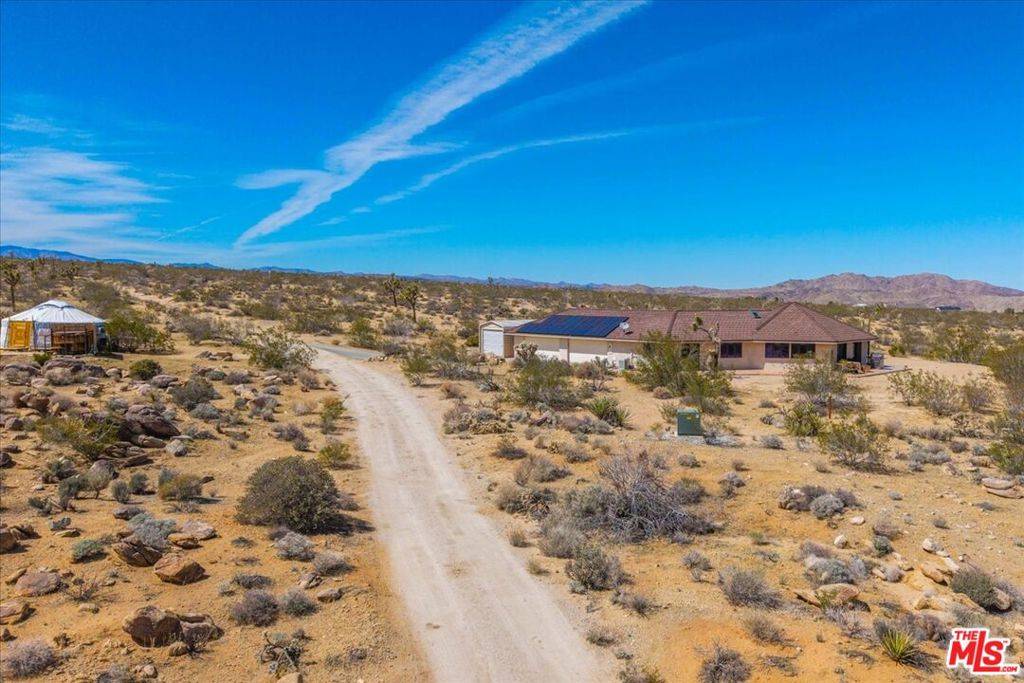 Joshua Tree, CA 92252,62200 Skyline DR
