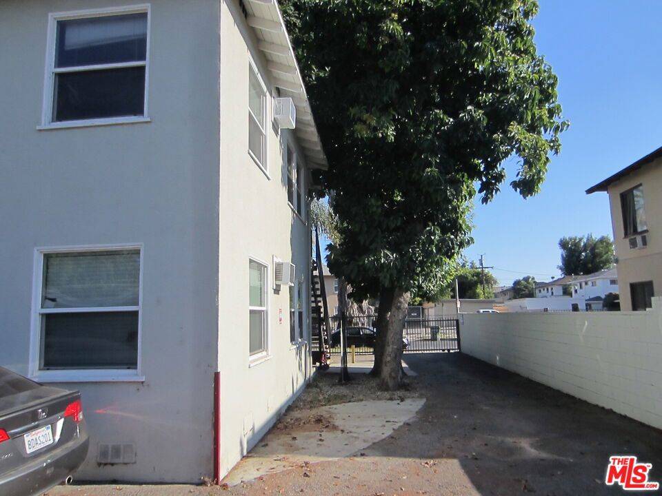 Panorama City, CA 91402,14839 Blythe ST