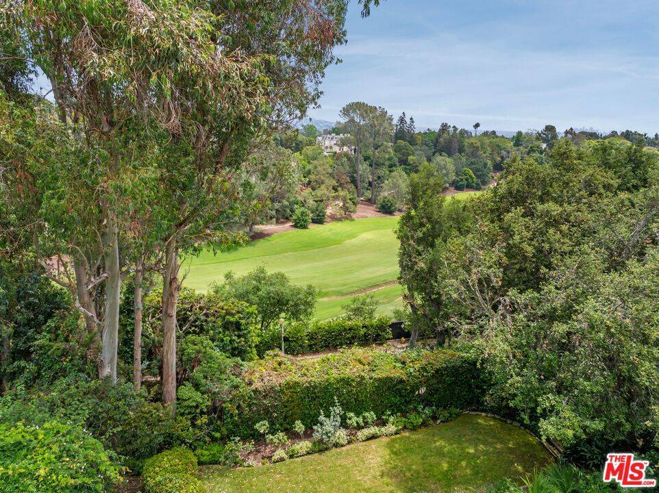 Los Angeles, CA 90077,616 Perugia WAY