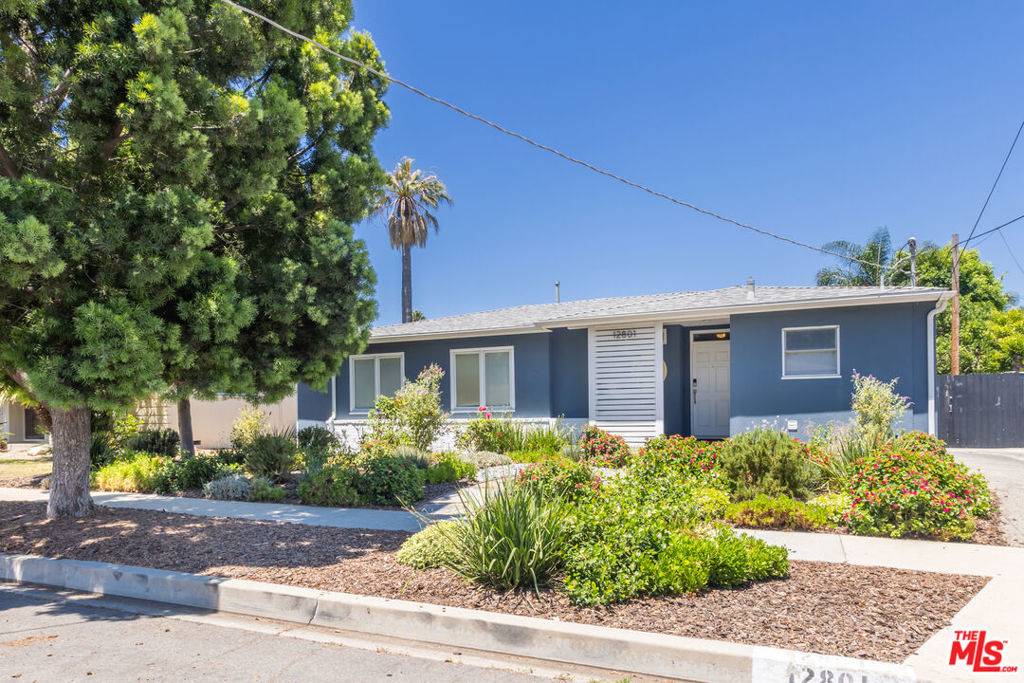 Valley Village, CA 91607,12801 La Maida ST