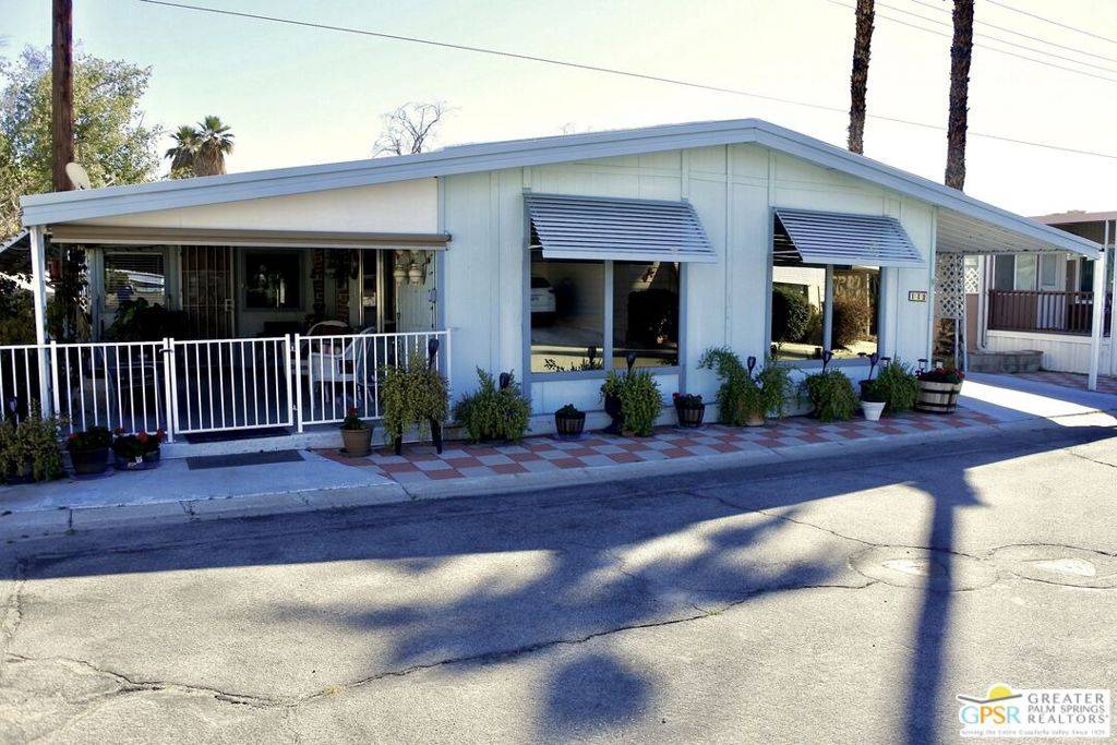 Palm Springs, CA 92264,142 Calle Arriba