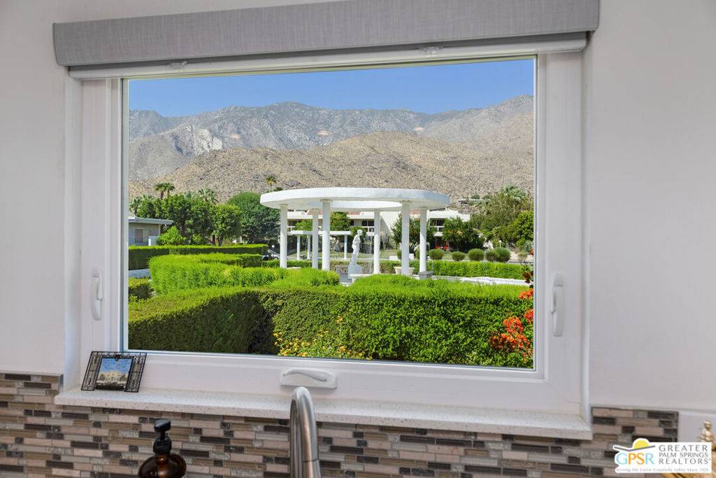 Palm Springs, CA 92264,355 E Avenida Granada