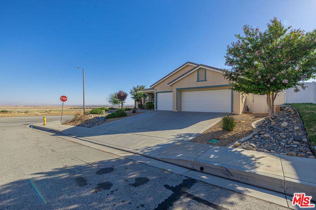 Lancaster, CA 93536,42356 W 75th ST