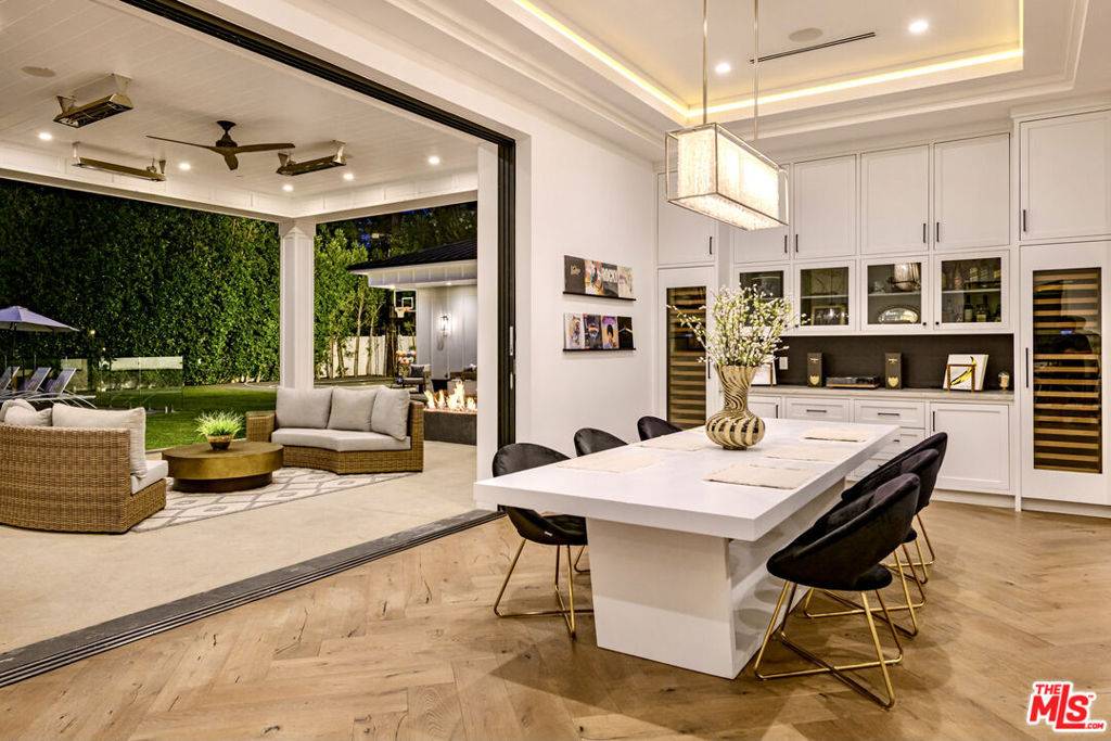 Encino, CA 91316,5412 Aldea AVE