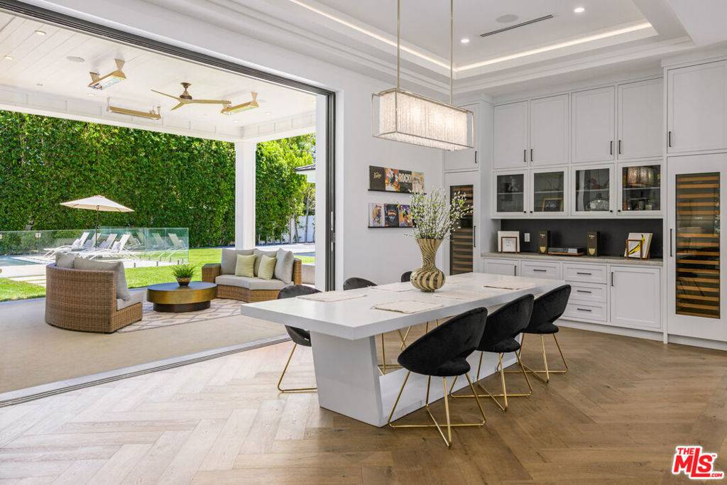Encino, CA 91316,5412 Aldea AVE