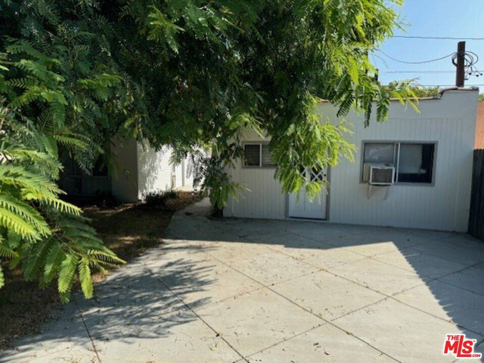 Burbank, CA 91506,546 N Keystone ST