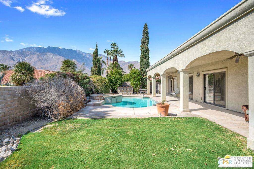 Palm Springs, CA 92262,1495 E Luna WAY