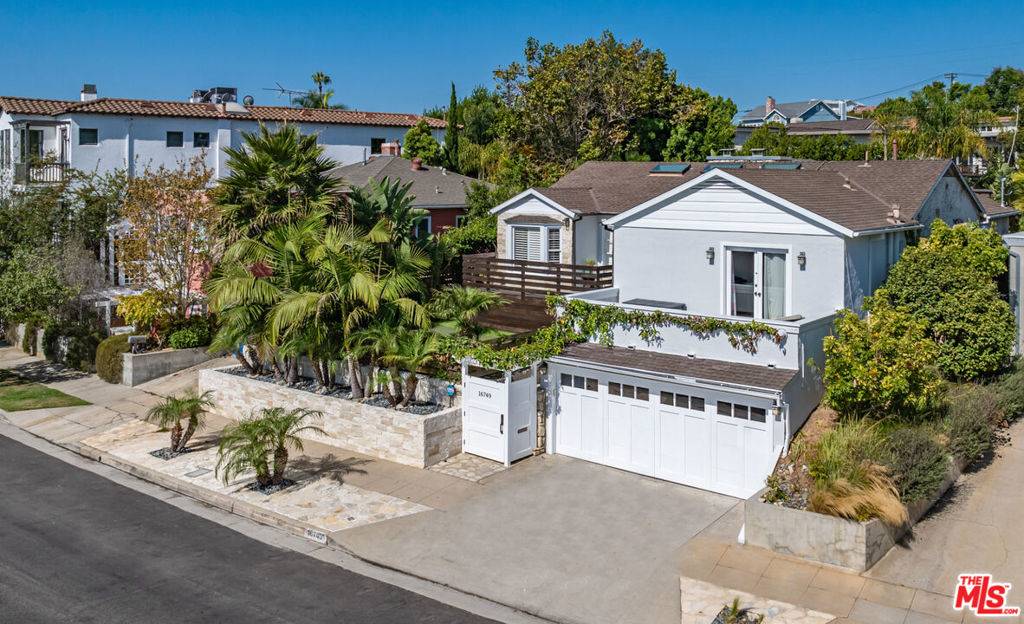 Pacific Palisades, CA 90272,16749 Bollinger DR