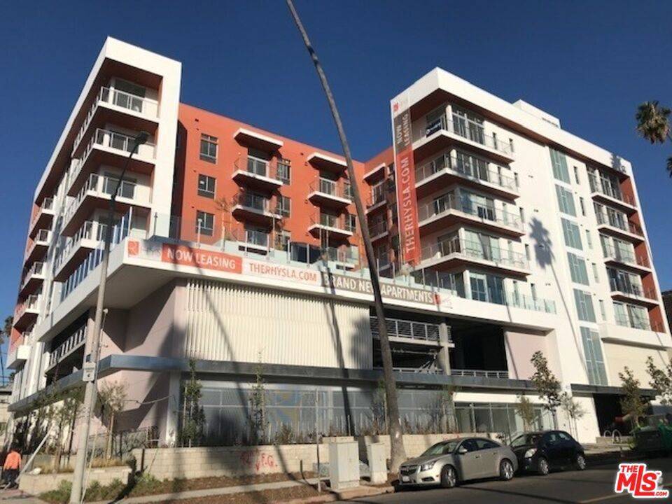 Los Angeles, CA 90020,453 S Kenmore AVE #702