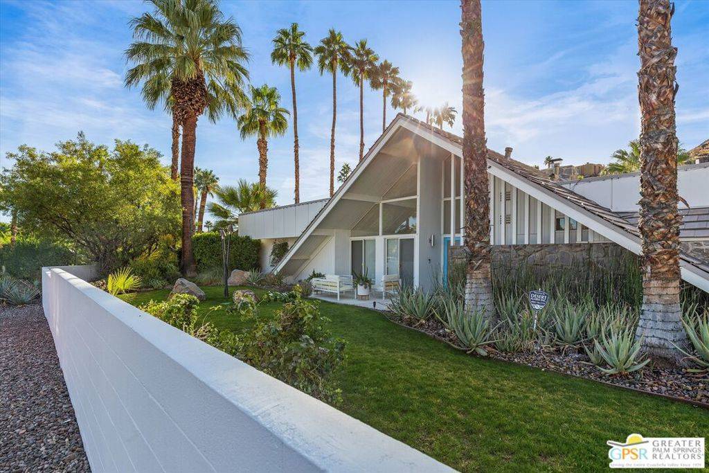 Palm Springs, CA 92262,605 W Crescent DR