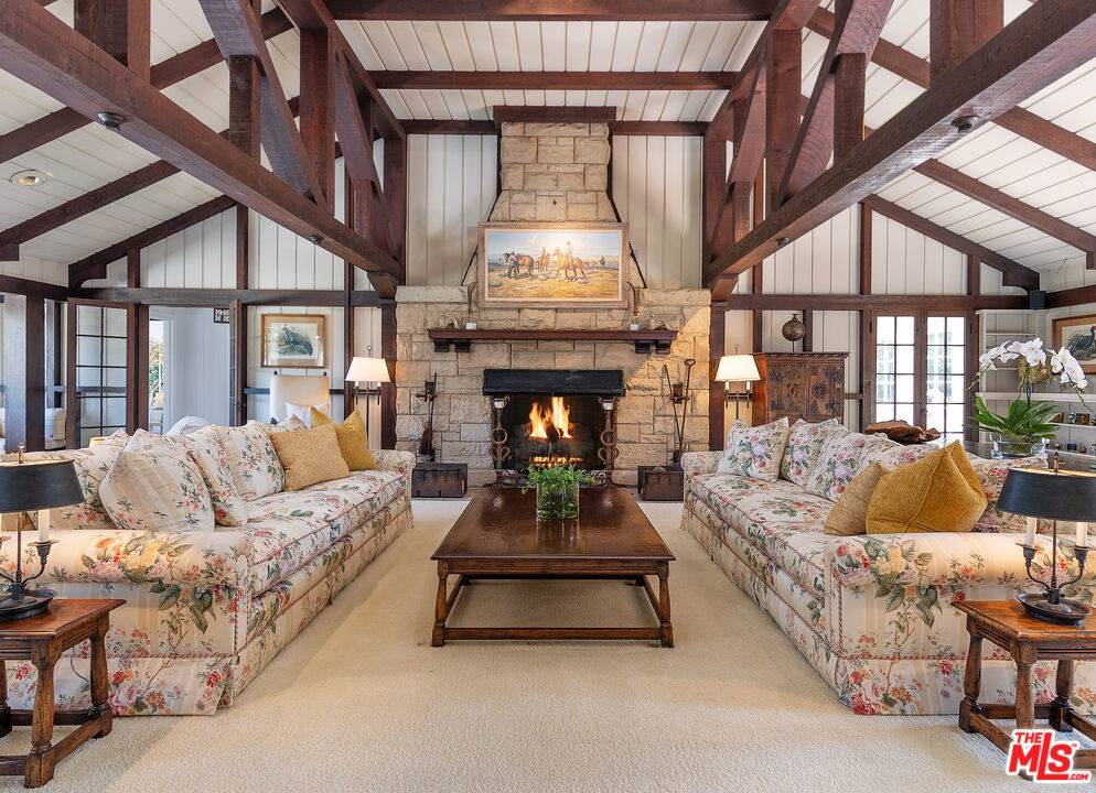 Santa Barbara, CA 93110,800 Carosam RD