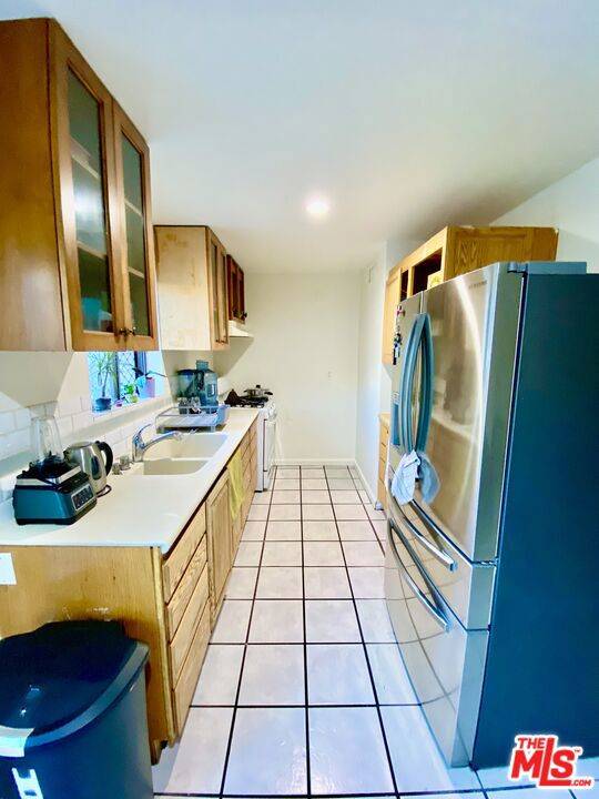 Panorama City, CA 91402,9312 Van Nuys BLVD #8