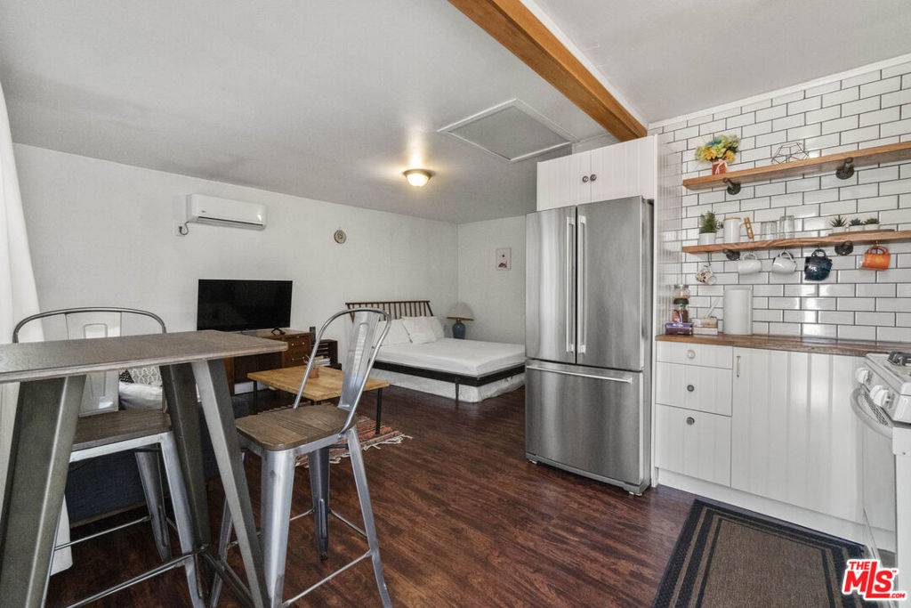 Los Angeles, CA 90062,1414 W 54th ST