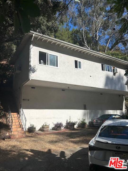 Los Angeles, CA 90046,8010 Padre LN