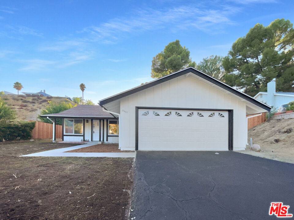 Santa Clarita, CA 91350,27407 Catala AVE