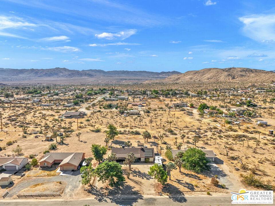 Yucca Valley, CA 92284,58767 Sun Mesa DR