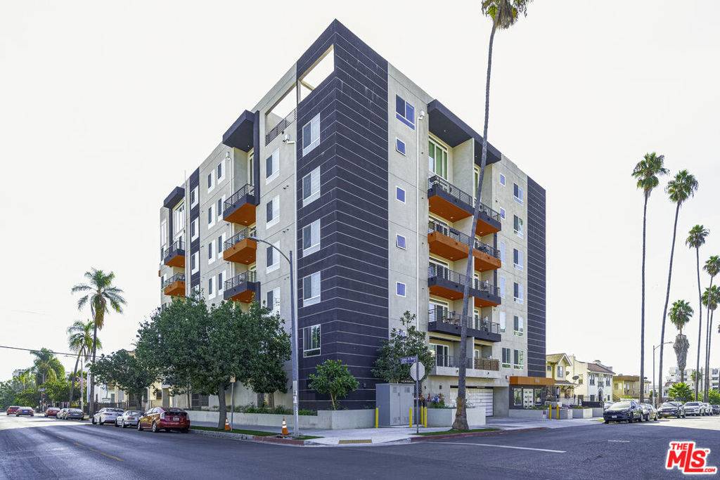 Los Angeles, CA 90006,900 Kenmore AVE #502