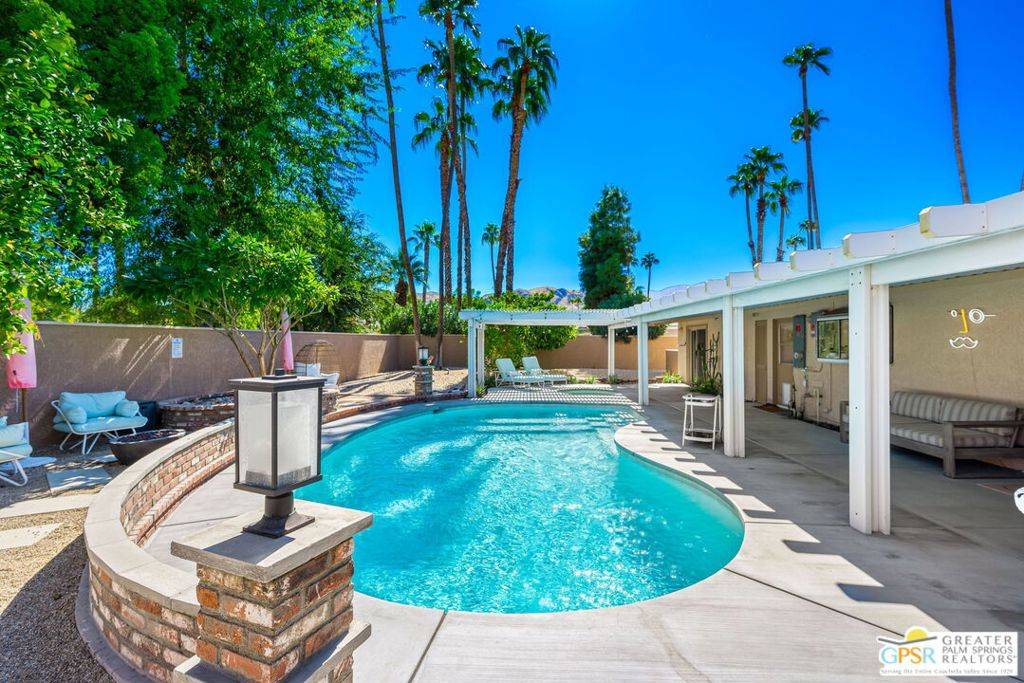 Palm Springs, CA 92264,1334 S San Joaquin DR