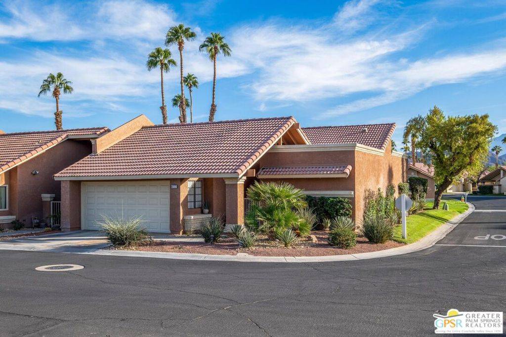 Palm Desert, CA 92211,42122 Sand Dune DR