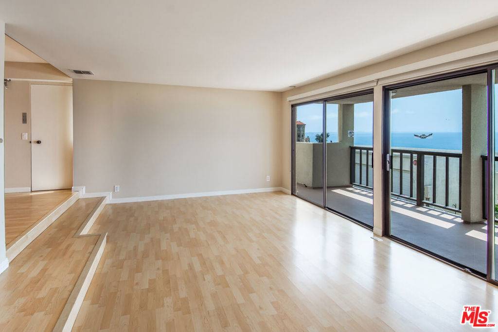 Malibu, CA 90265,18057 COASTLINE DR #5