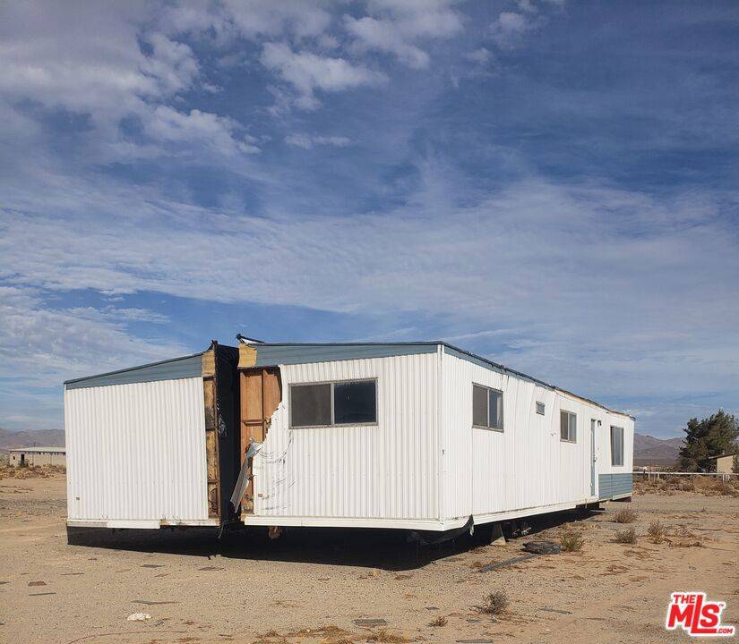Lucerne Valley, CA 92356,14196 Fairlane RD