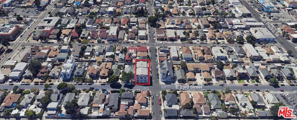 Los Angeles, CA 90011,906 E 23rd ST