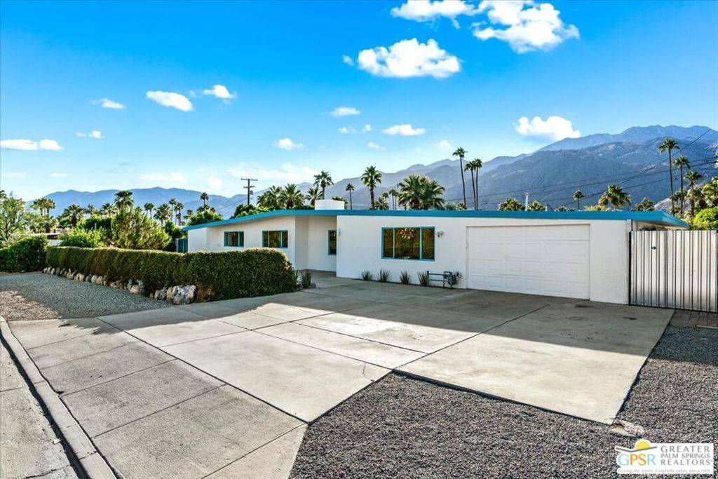 Palm Springs, CA 92262,279 Cerritos DR