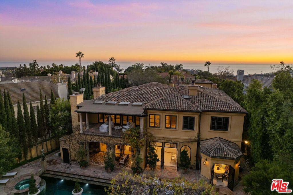 Pacific Palisades, CA 90272,1433 Via Anita